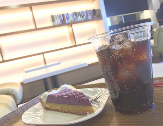 カフェにて