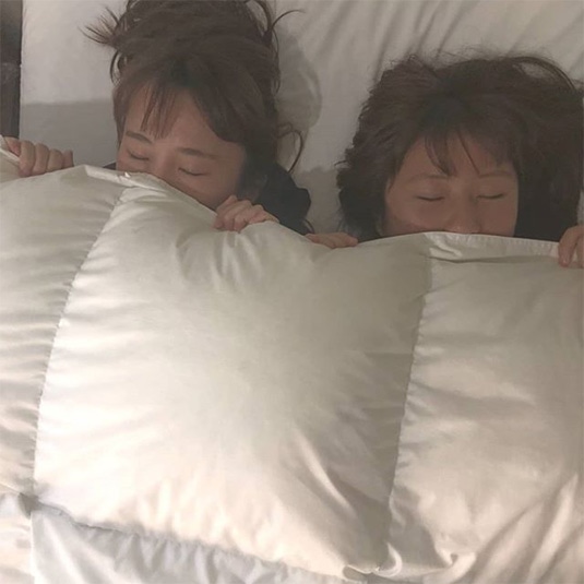 二人仲良くお昼寝